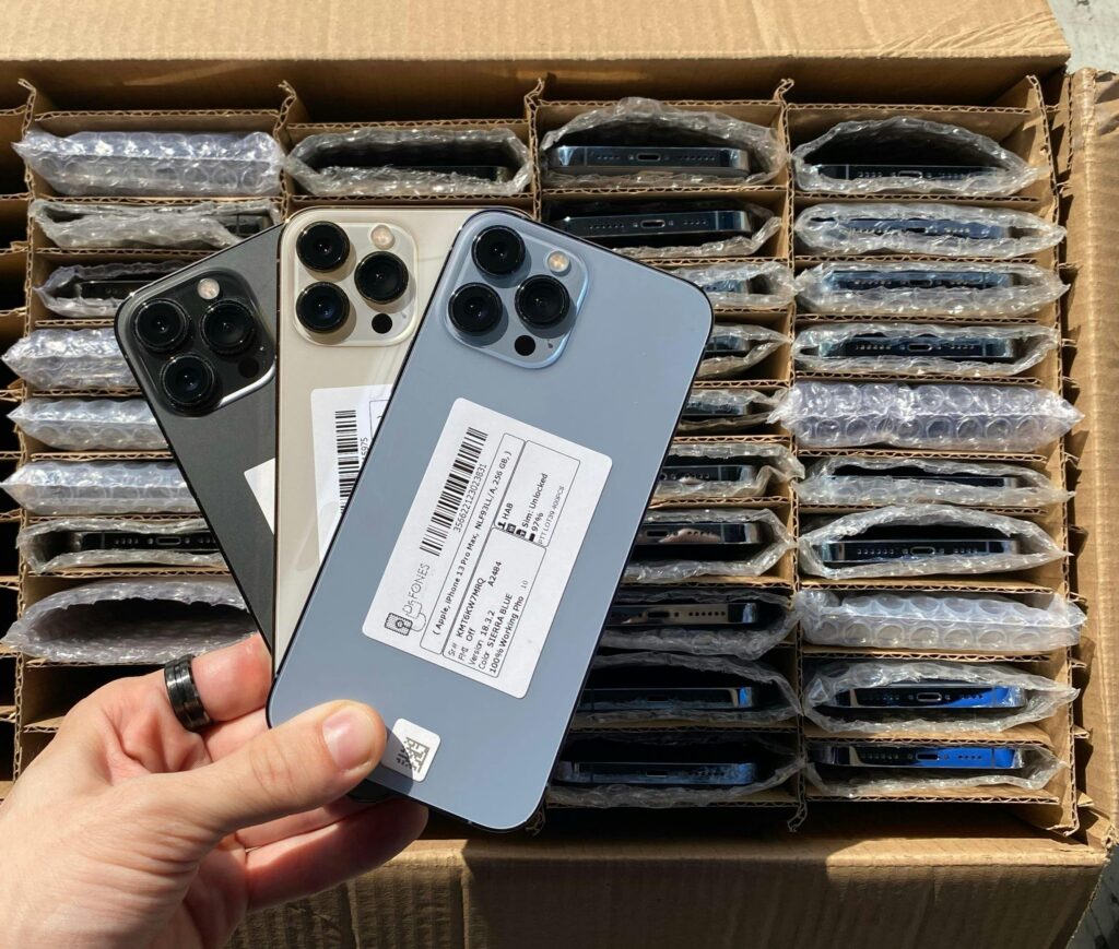 boxed_phones